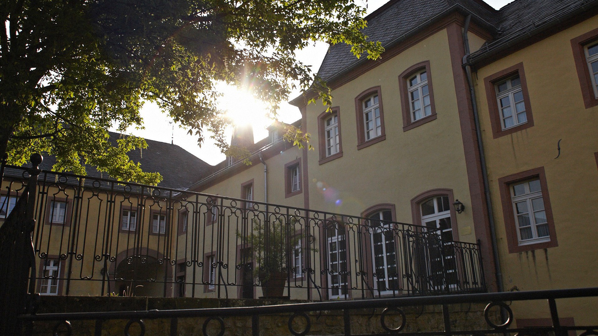 Eingang neues Gästehaus